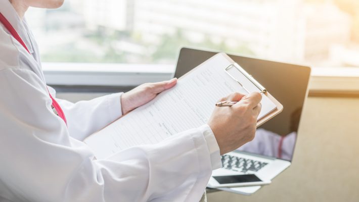 perito médico saiba como se tornar