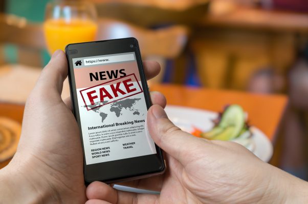 Notícias falsas na internet