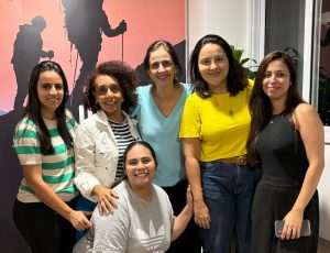 Alunas-da-Faculdade-IPOG-apresentam-pesquisa-científica