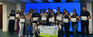 Alunos de Engenharia Civil do IPOG recebem premiação no Projeto Construindo Juntos em Goiânia.