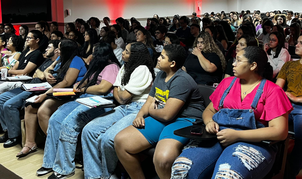 Aulão do ENEM IPOG 2025 com destaque para professores renomados, em Goiânia no dia 5 de outubro de 2025.