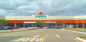 Fachada do Lusitana Mall, em São Luís, onde está localizada a nova sede do IPOG unidade de São Luís, simbolizando a nova fase da instituição no Maranhão.